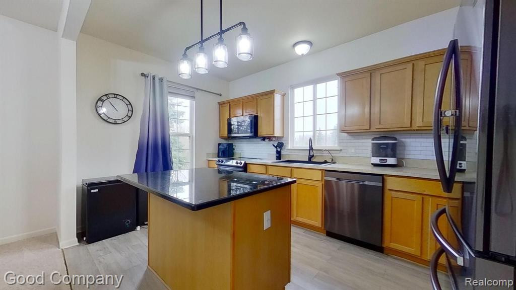 2017 KNOLLWOOD Drive, Canton, MI 48188 — Photo 18