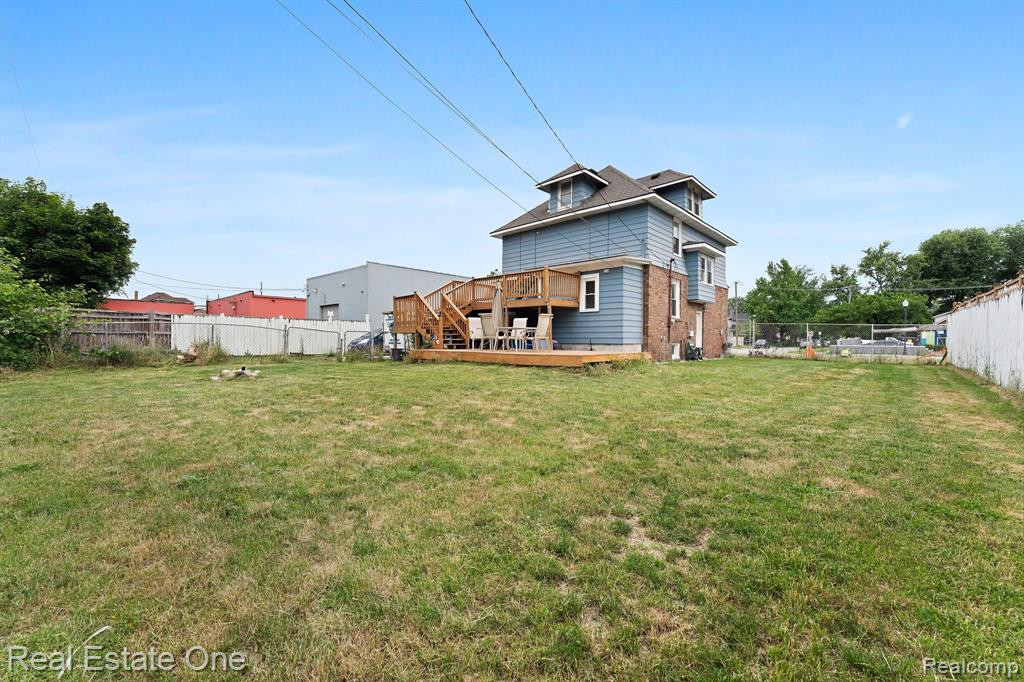 802 E 11 MILE Road, Royal Oak, MI 48067 — Photo 29