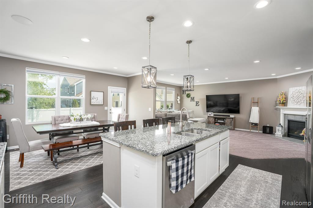 50106 VAN BUREN Street, Canton, MI 48188 — Photo 25
