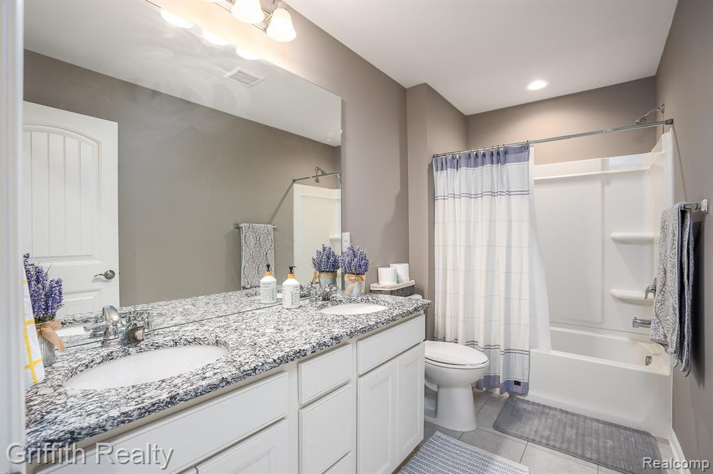 50106 VAN BUREN Street, Canton, MI 48188 — Photo 34