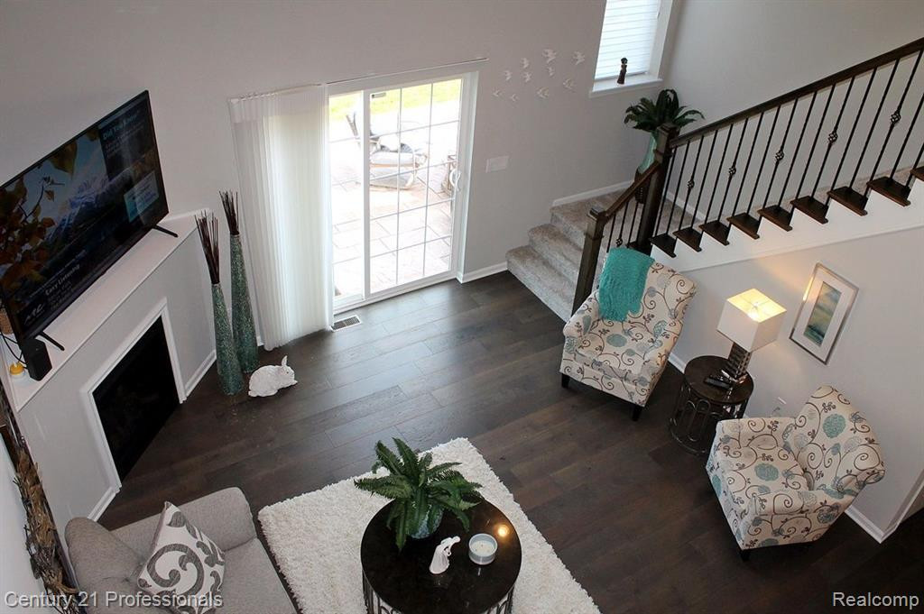 48554 EASTBRIDGE Drive, Canton, MI 48188 — Photo 2