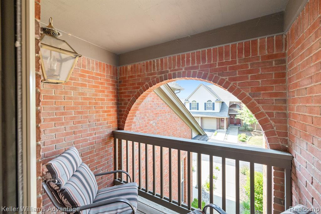 28373 CARLTON WAY Drive, 20 Bldg 15, Novi, MI 48377 — Photo 6