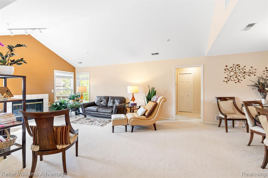 28373 CARLTON WAY Drive, 20 Bldg 15, Novi, MI 48377 — Photo 14