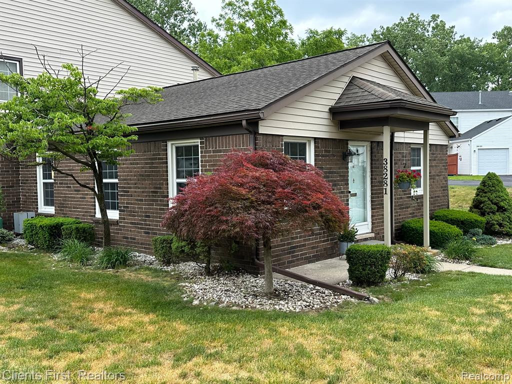 38281 CAROLON Boulevard, Westland, MI — Photo 5