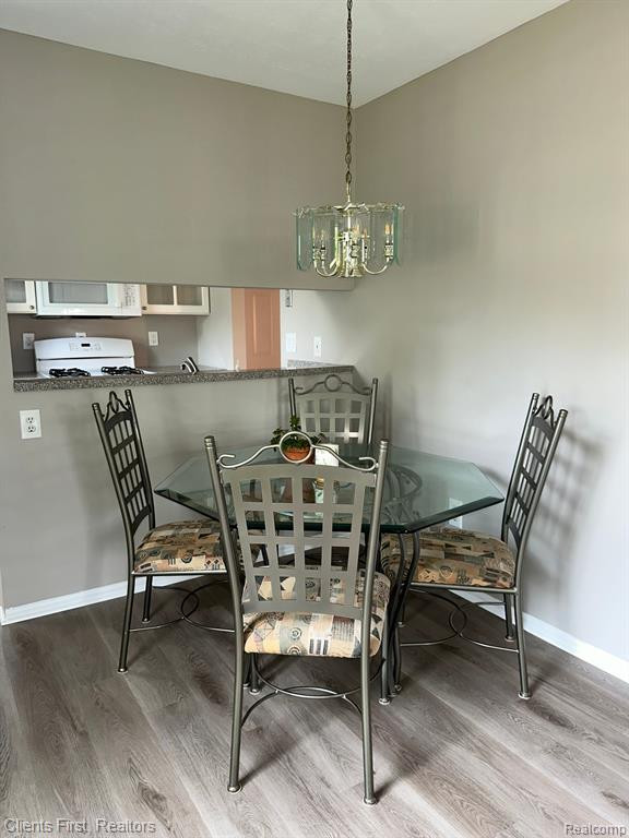 38281 CAROLON Boulevard, Westland, MI — Photo 18