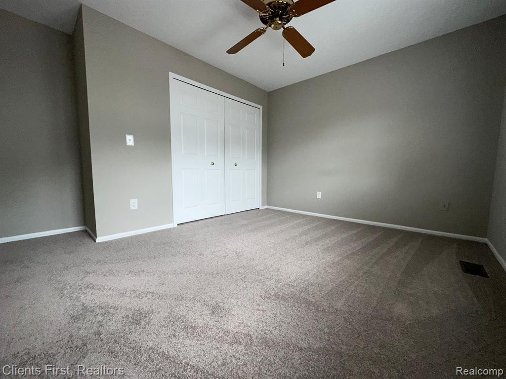 38281 CAROLON Boulevard, Westland, MI — Photo 25