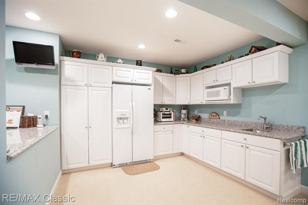 49055 RAINBOW Lane N, 37, Northville, MI 48168 — Photo 24
