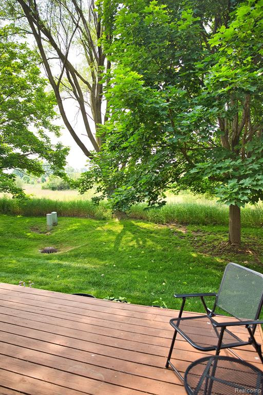 22290 QUAIL RUN Circle, 3, South Lyon, MI 48178 — Photo 2