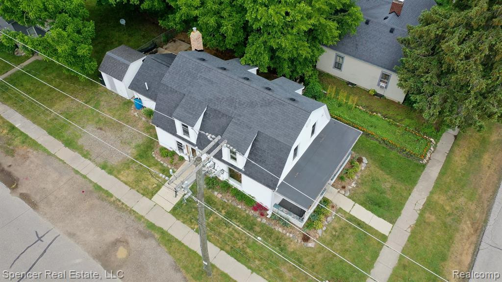 105 E CHURCH Street, Lake Orion, MI 48362 — Photo 3