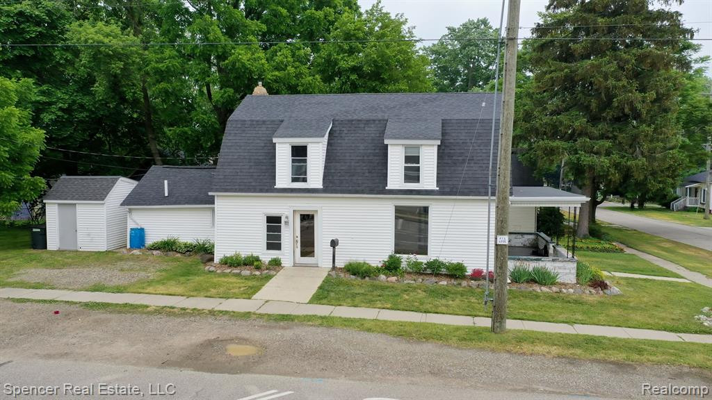 105 E CHURCH Street, Lake Orion, MI 48362 — Photo 4
