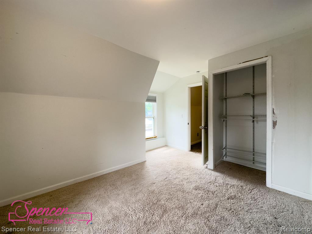 105 E CHURCH Street, Lake Orion, MI 48362 — Photo 6