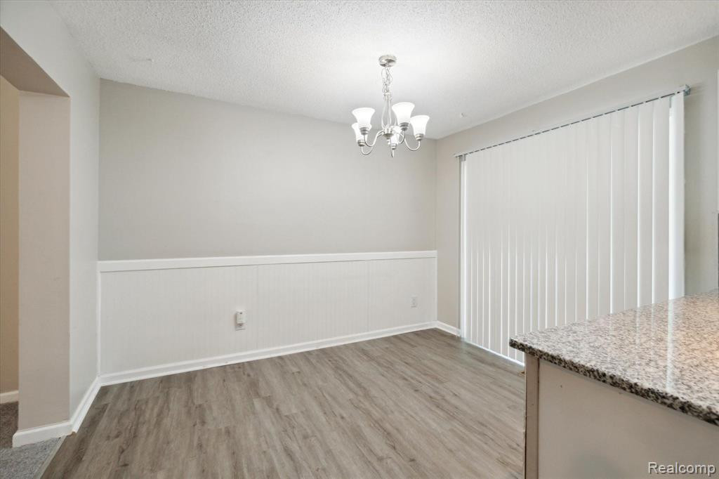 13366 LAKE POINT Boulevard, Van Buren, MI 48111 — Photo 7