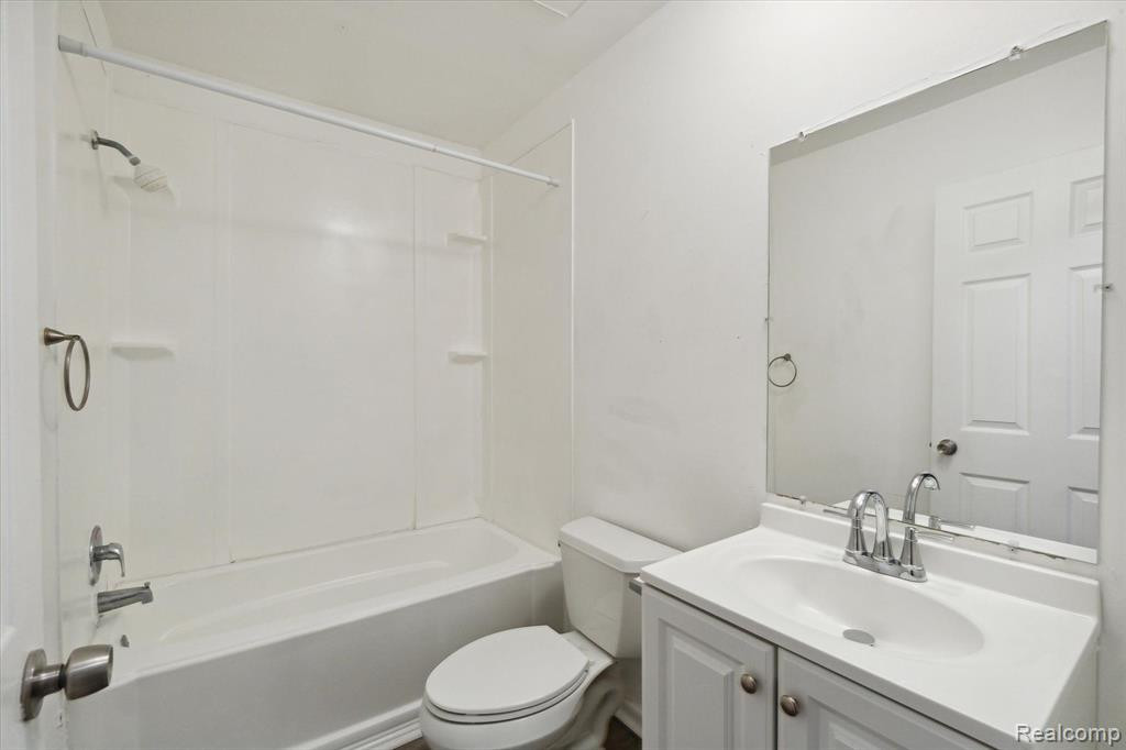13366 LAKE POINT Boulevard, Van Buren, MI 48111 — Photo 12