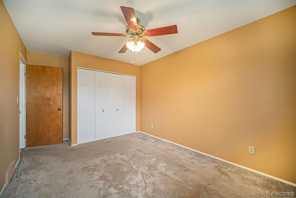 557 Crestwood Circle, Saline, MI 48176 — Photo 19