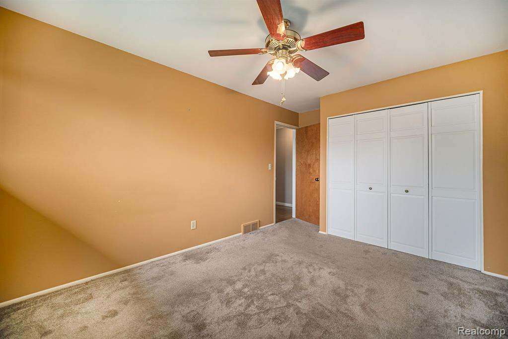 557 Crestwood Circle, Saline, MI 48176 — Photo 20