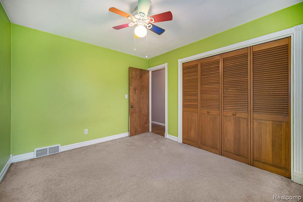 557 Crestwood Circle, Saline, MI 48176 — Photo 25
