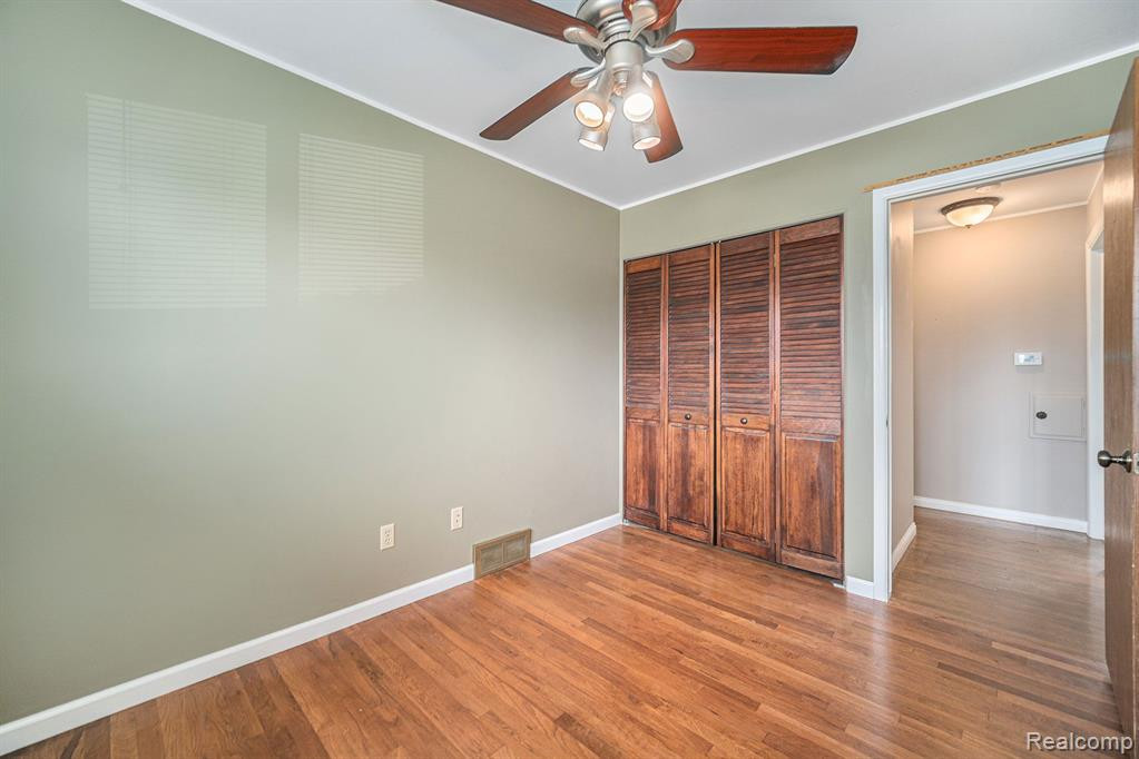 557 Crestwood Circle, Saline, MI 48176 — Photo 30