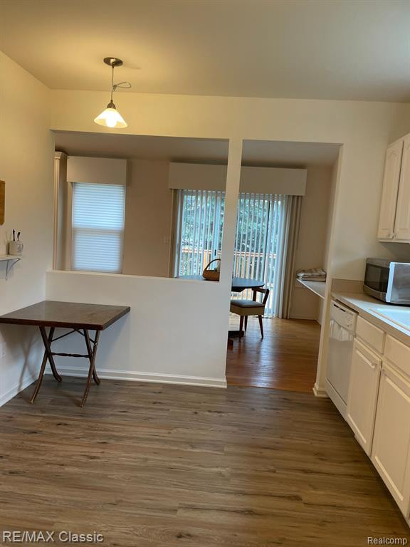 2070 RED MAPLE Lane, 106, Commerce Twp, MI 48390 — Photo 15