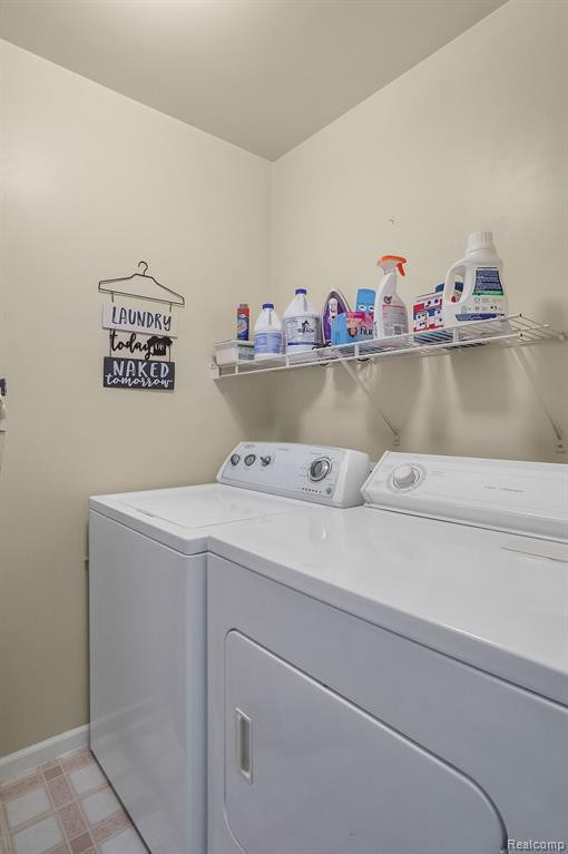 228 BROOKWOOD Drive, 6, South Lyon, MI 48178 — Photo 14