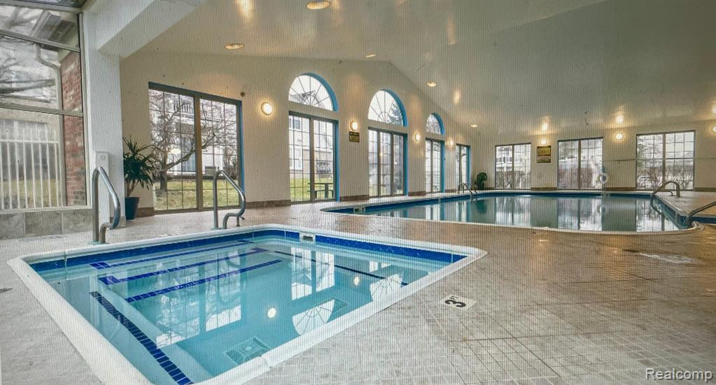 228 BROOKWOOD Drive, 6, South Lyon, MI 48178 — Photo 23