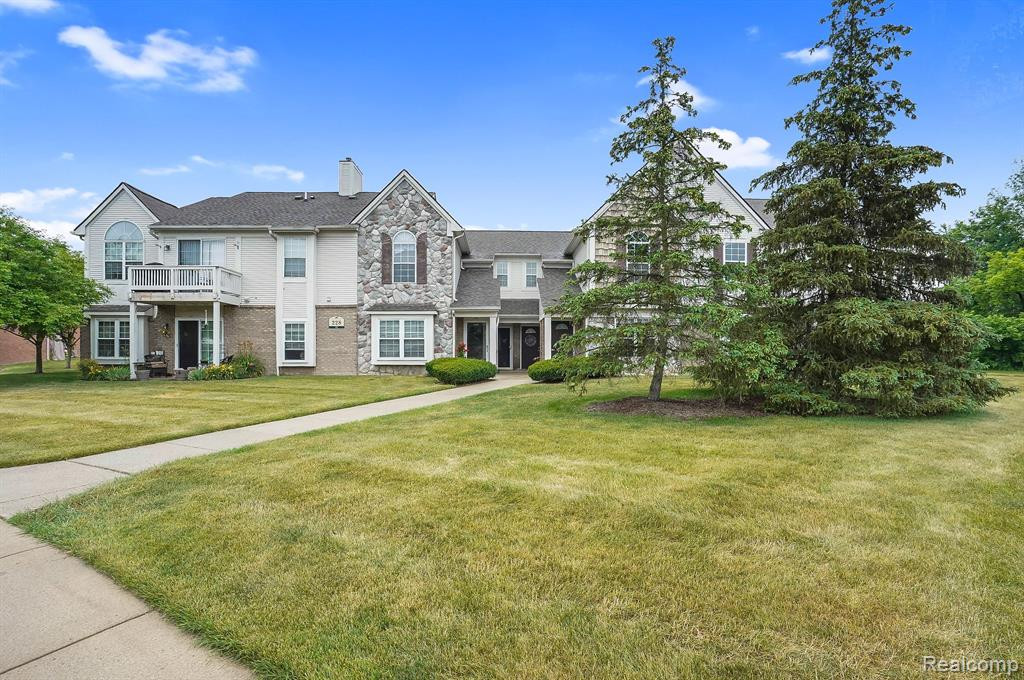 228 BROOKWOOD Drive, 6, South Lyon, MI 48178 — Photo 29