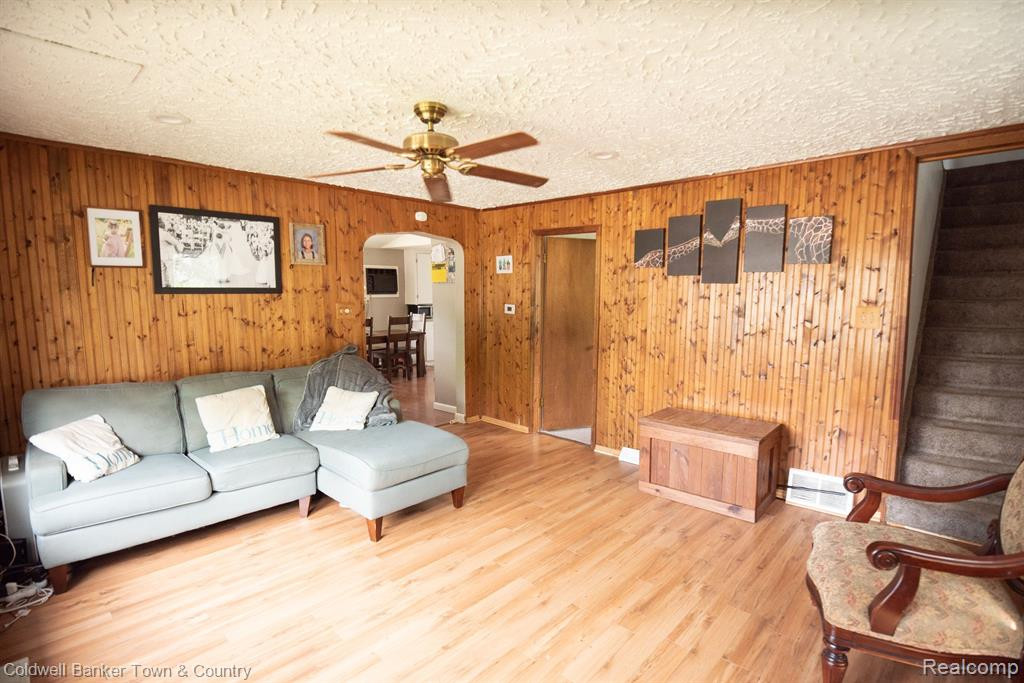 326 N ANN Street, Byron, MI 48418 — Photo 9