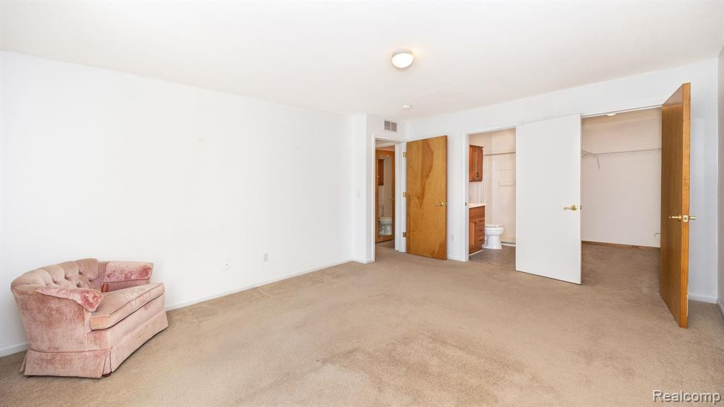 446 Marigold Circle, Westland, MI — Photo 10