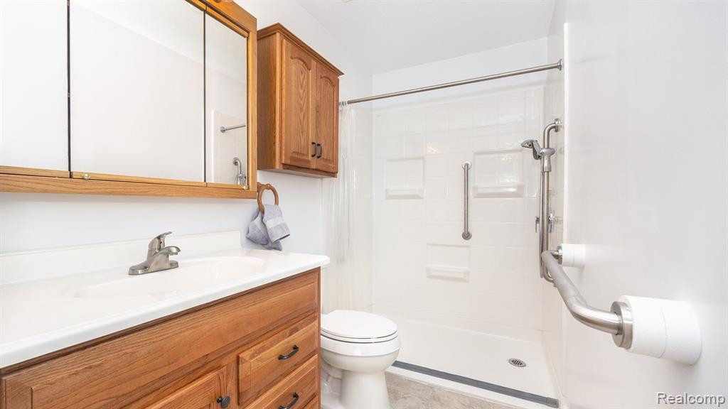 446 Marigold Circle, Westland, MI — Photo 11