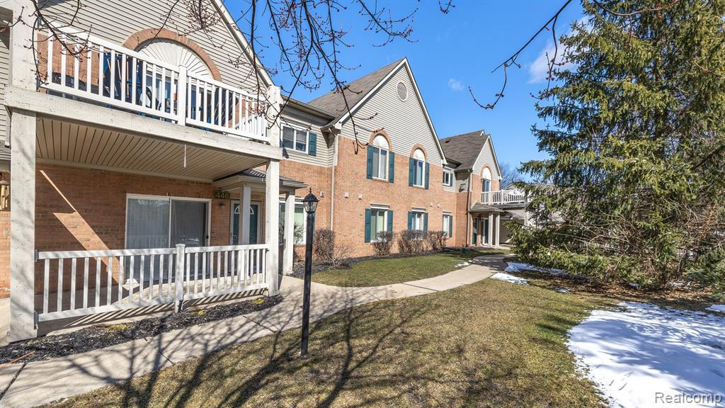 446 Marigold Circle, Westland, MI — Photo 22