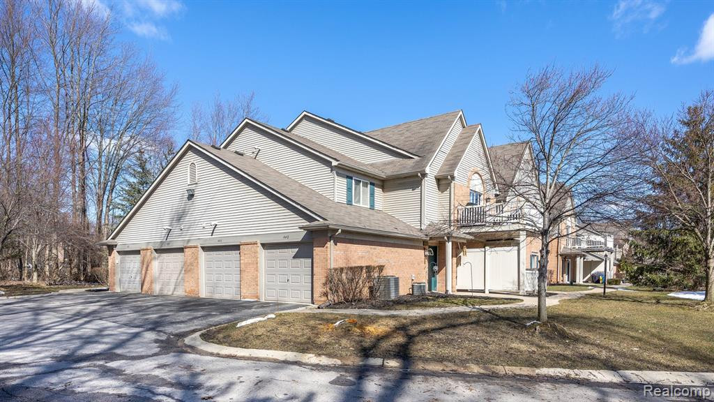 446 Marigold Circle, Westland, MI — Photo 23