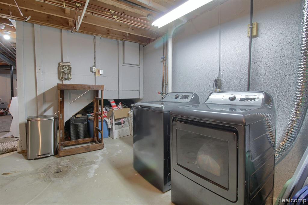 24300 BASHIAN Drive, Novi, MI — Photo 22