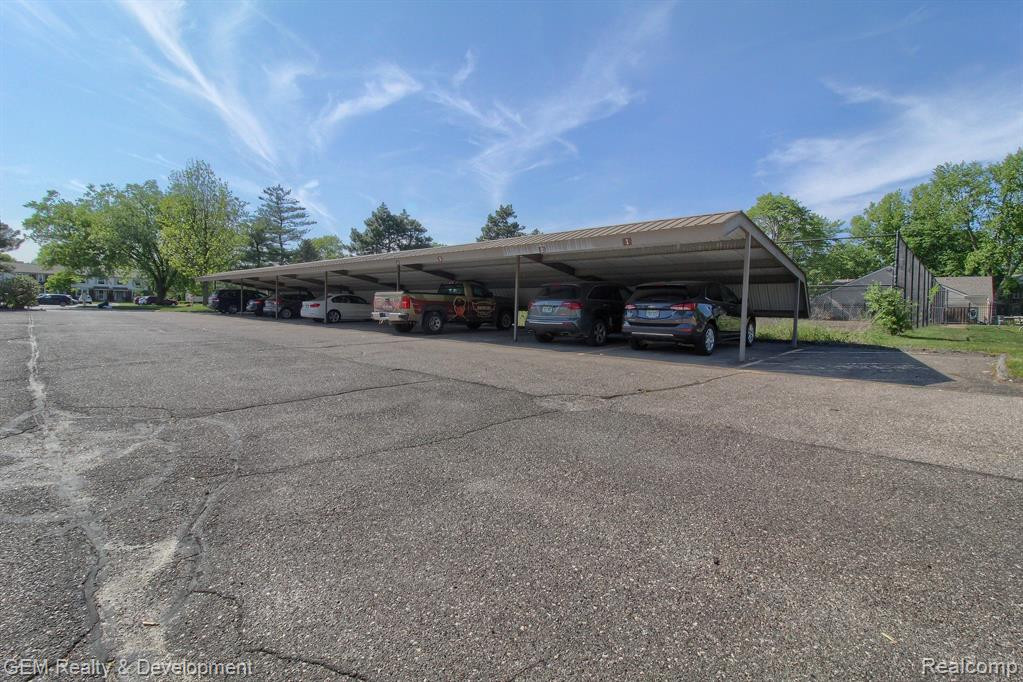 24300 BASHIAN Drive, Novi, MI — Photo 30