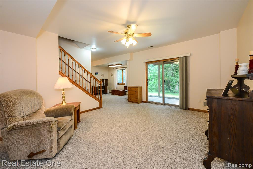 1111 MILDRED J, Brighton, MI 48116 — Photo 32