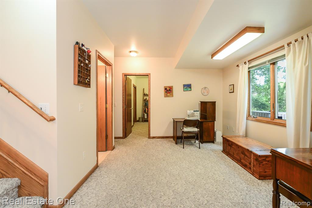 1111 MILDRED J, Brighton, MI 48116 — Photo 35