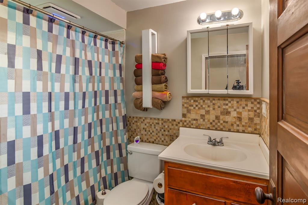 7967 E WESTON Road, Blissfield, MI 49228 — Photo 13