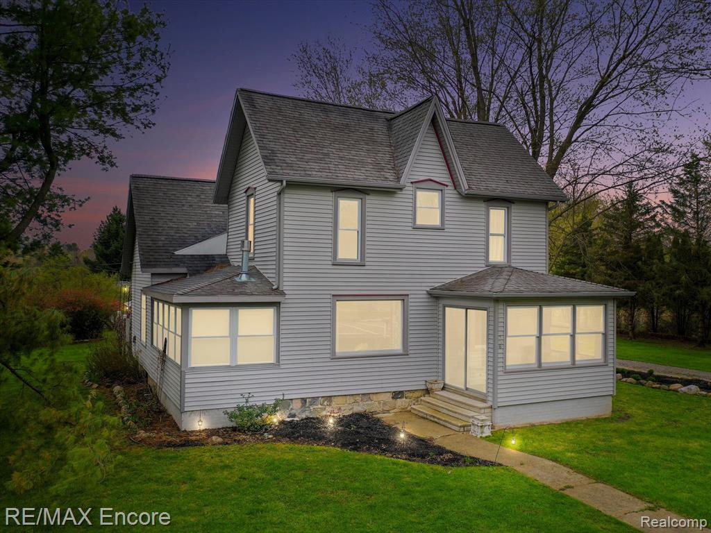 306 E ELMWOOD, Leonard, MI 48367 — front exterior