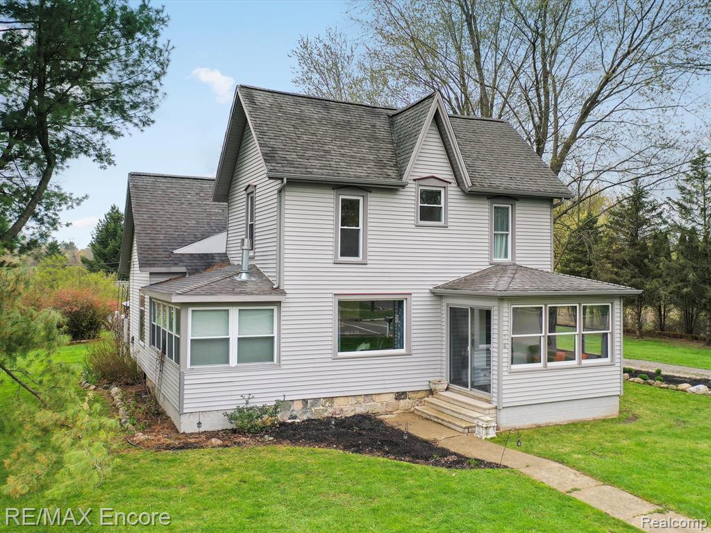 306 E ELMWOOD, Leonard, MI 48367 — Photo 3