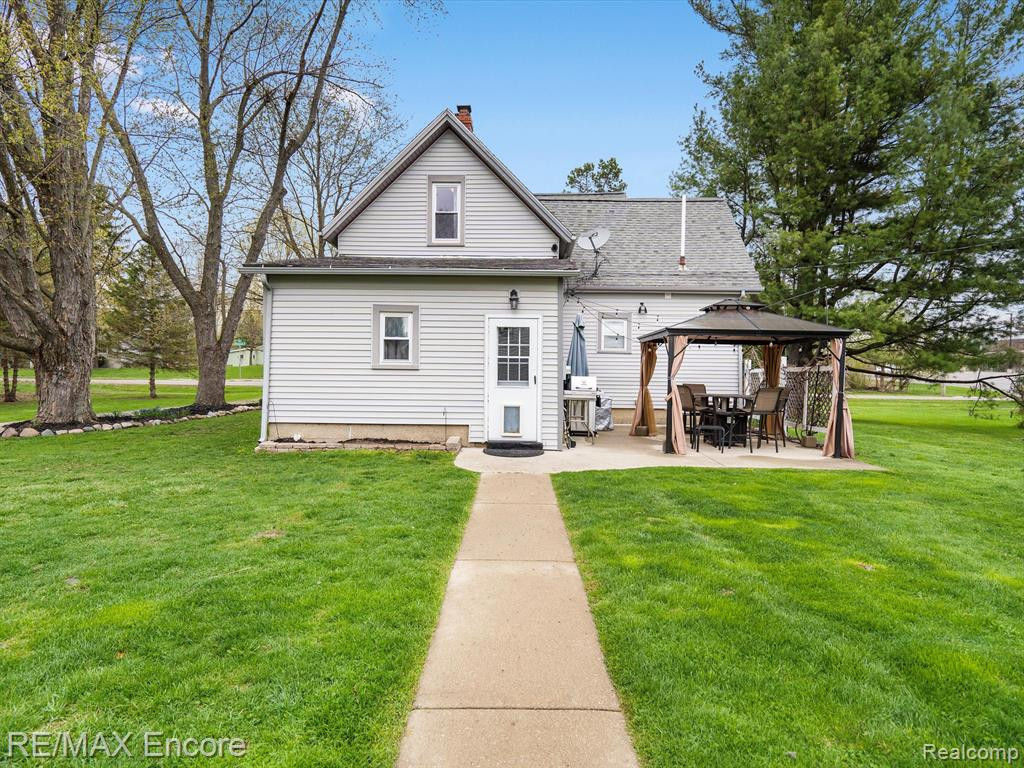 306 E ELMWOOD, Leonard, MI 48367 — Photo 4