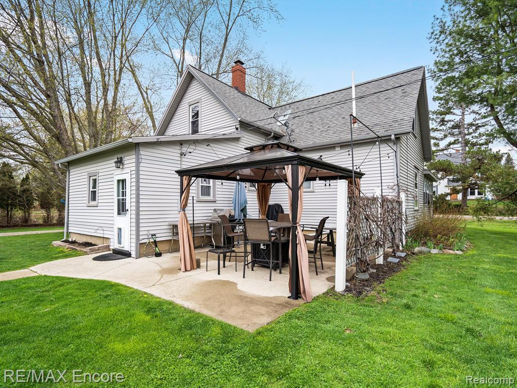306 E ELMWOOD, Leonard, MI 48367 — Photo 5