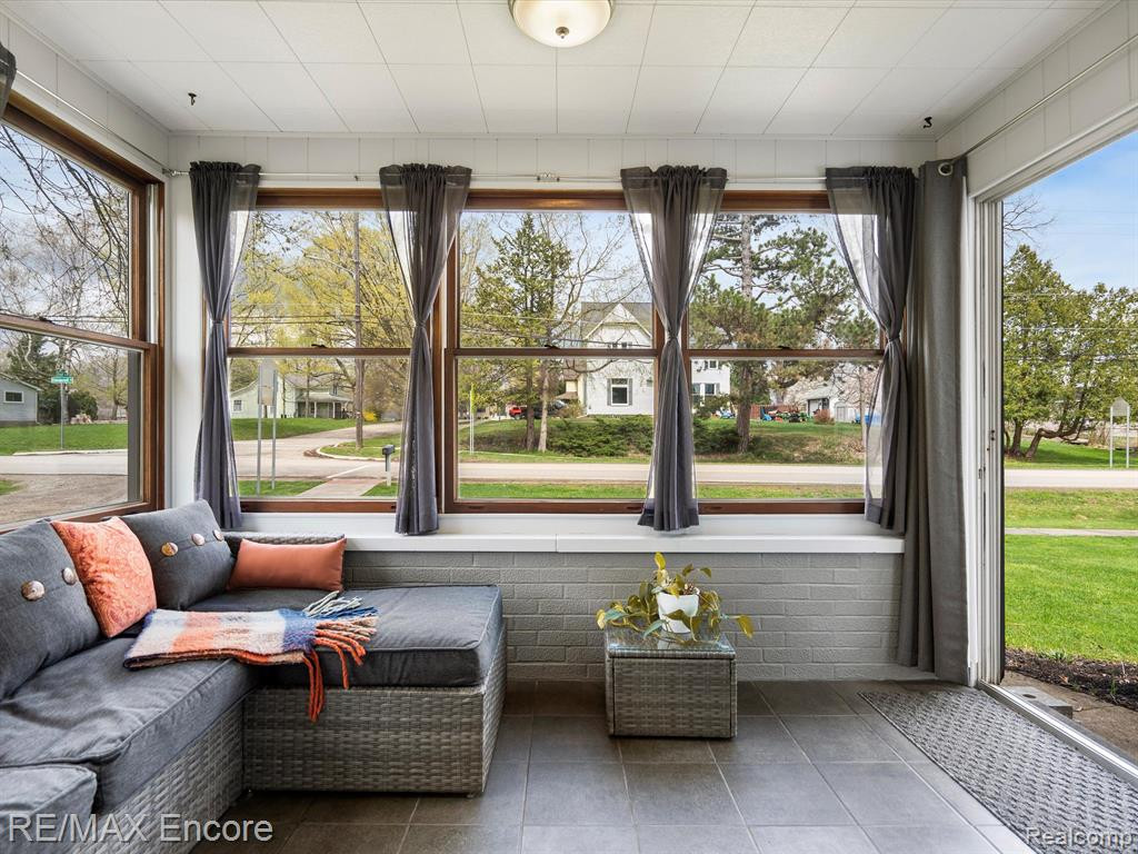 306 E ELMWOOD, Leonard, MI 48367 — Photo 10