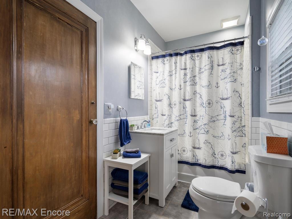306 E ELMWOOD, Leonard, MI 48367 — Photo 25