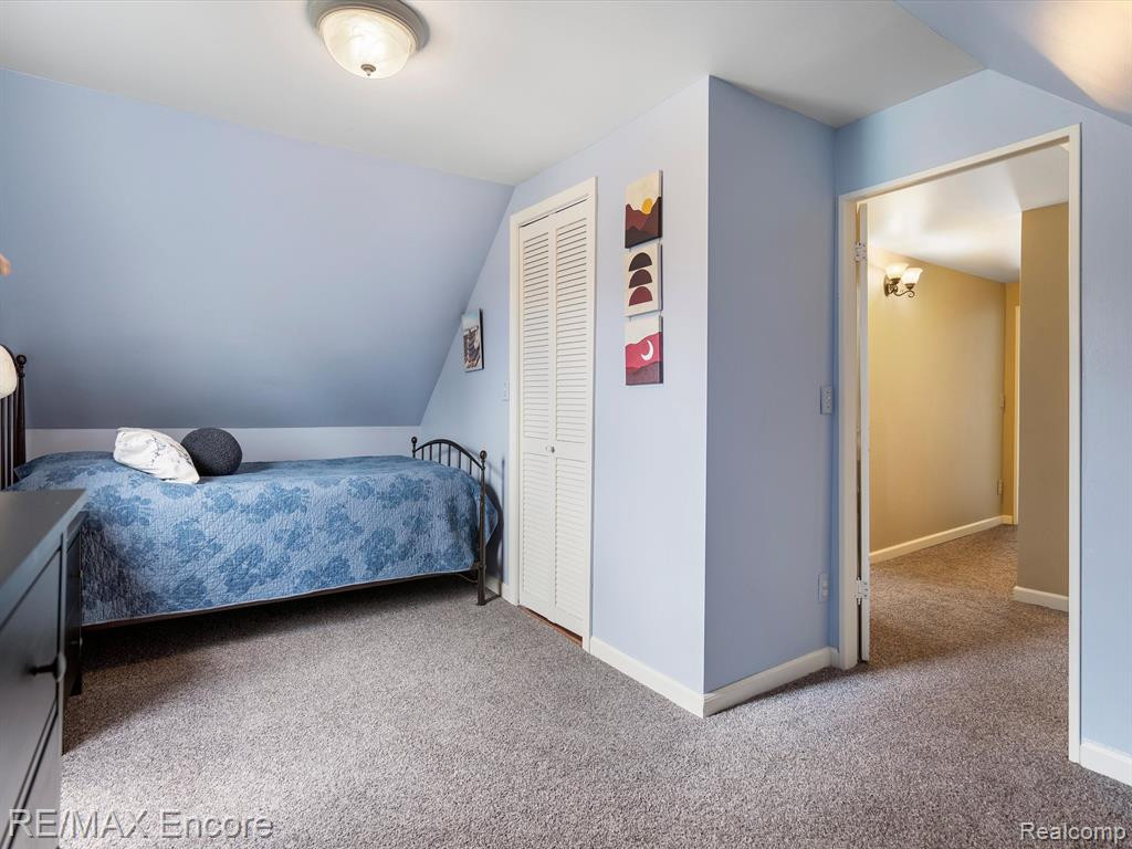 306 E ELMWOOD, Leonard, MI 48367 — Photo 32