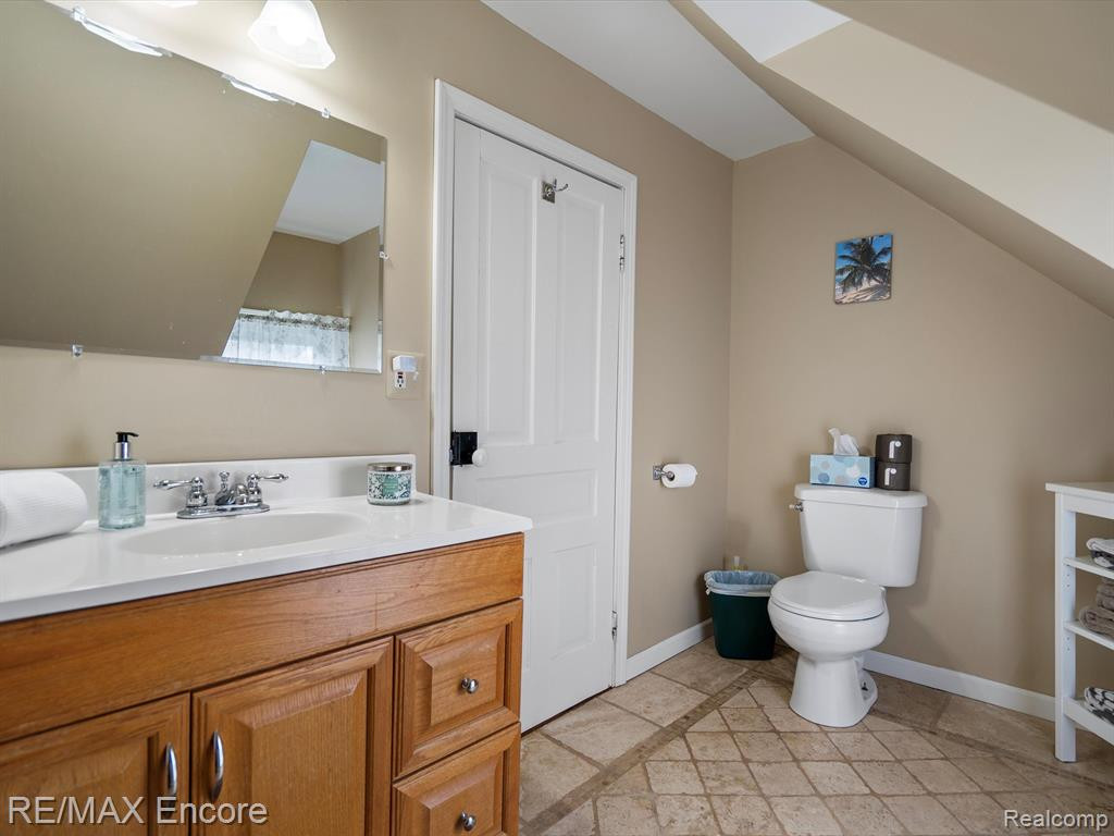 306 E ELMWOOD, Leonard, MI 48367 — Photo 34