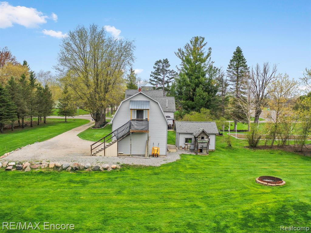 306 E ELMWOOD, Leonard, MI 48367 — Photo 44