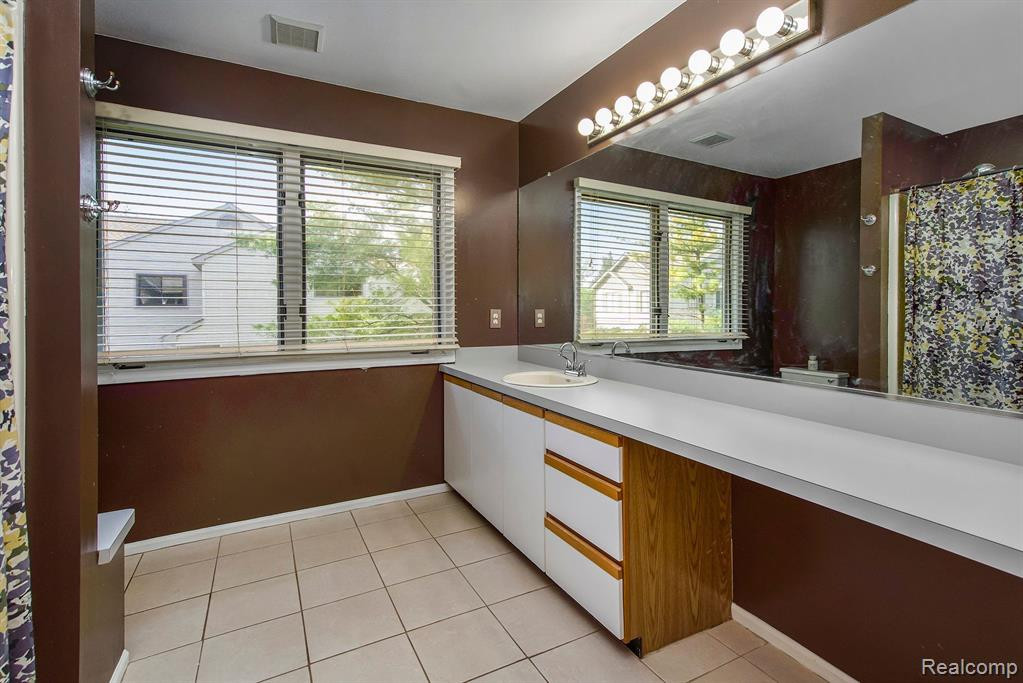 1500 PATRICIA Avenue, Ann Arbor, MI 48103 — Photo 12