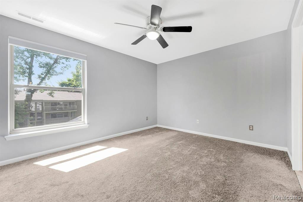 1117 FOUNTAIN VIEW CIRCLE Circle, South Lyon, MI 48178 — Photo 15