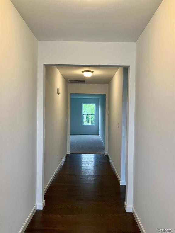 10193 SWAN LAKE Circle, 37, Ypsilanti, MI 48197 — Photo 3