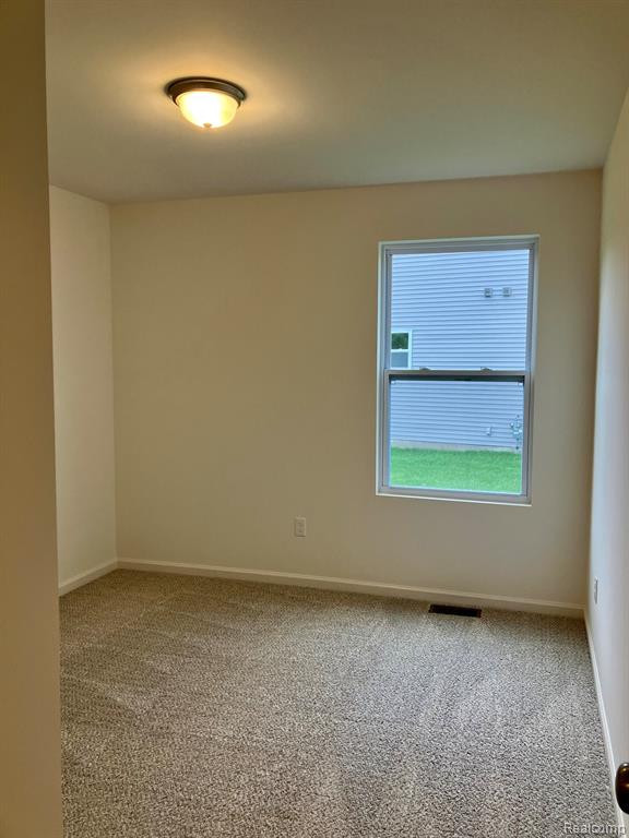 10205 SWAN LAKE Circle, 39, Ypsilanti, MI 48197 — Photo 5