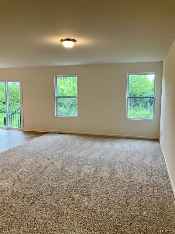10205 SWAN LAKE Circle, 39, Ypsilanti, MI 48197 — Photo 6