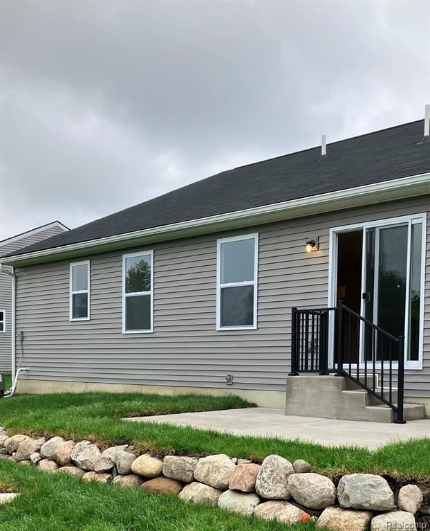 10205 SWAN LAKE Circle, 39, Ypsilanti, MI 48197 — Photo 12